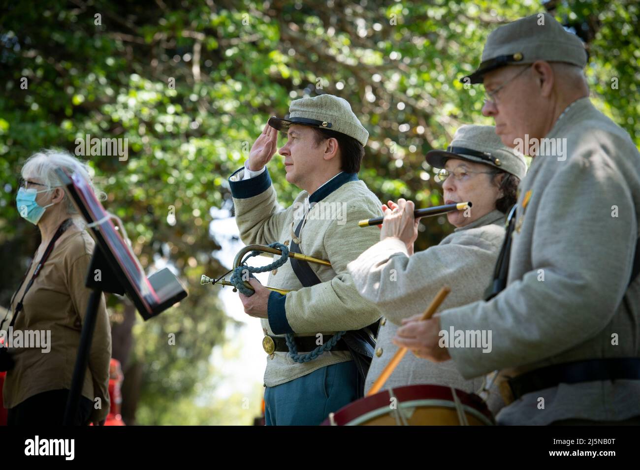 Marietta, USA. 24th Apr, 2022. Civil War reenactors and