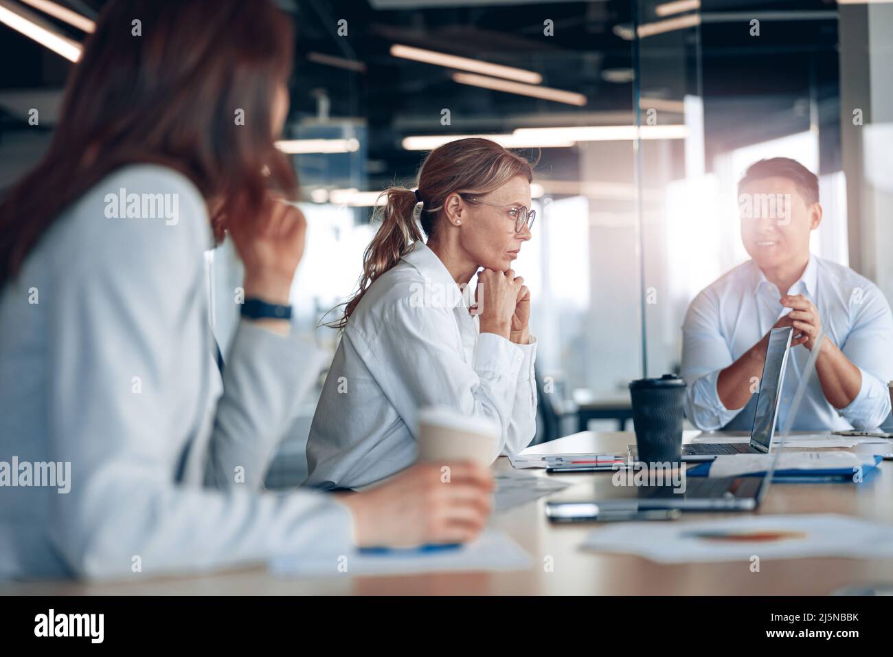 Teams of diverse people hi-res stock photography and images - Alamy