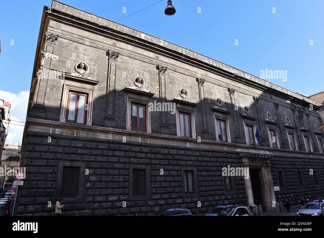 Napoli - Palazzo Gravina sede della Facoltà di Architettura Stock Photo
