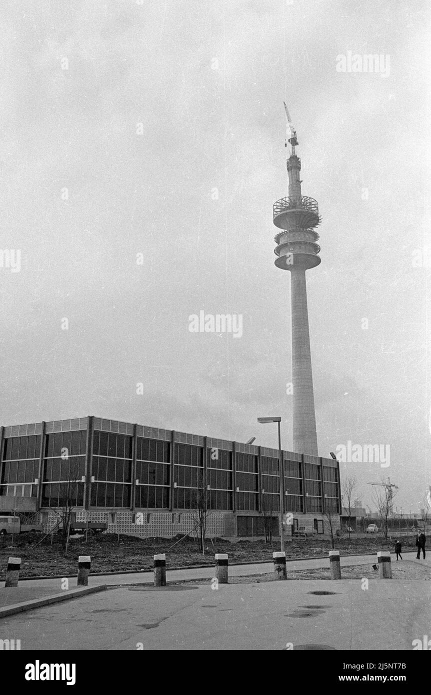 Construction site of the radio tower in the Olympic Park in Munich.  [automated translation] Stock Photo - Alamy