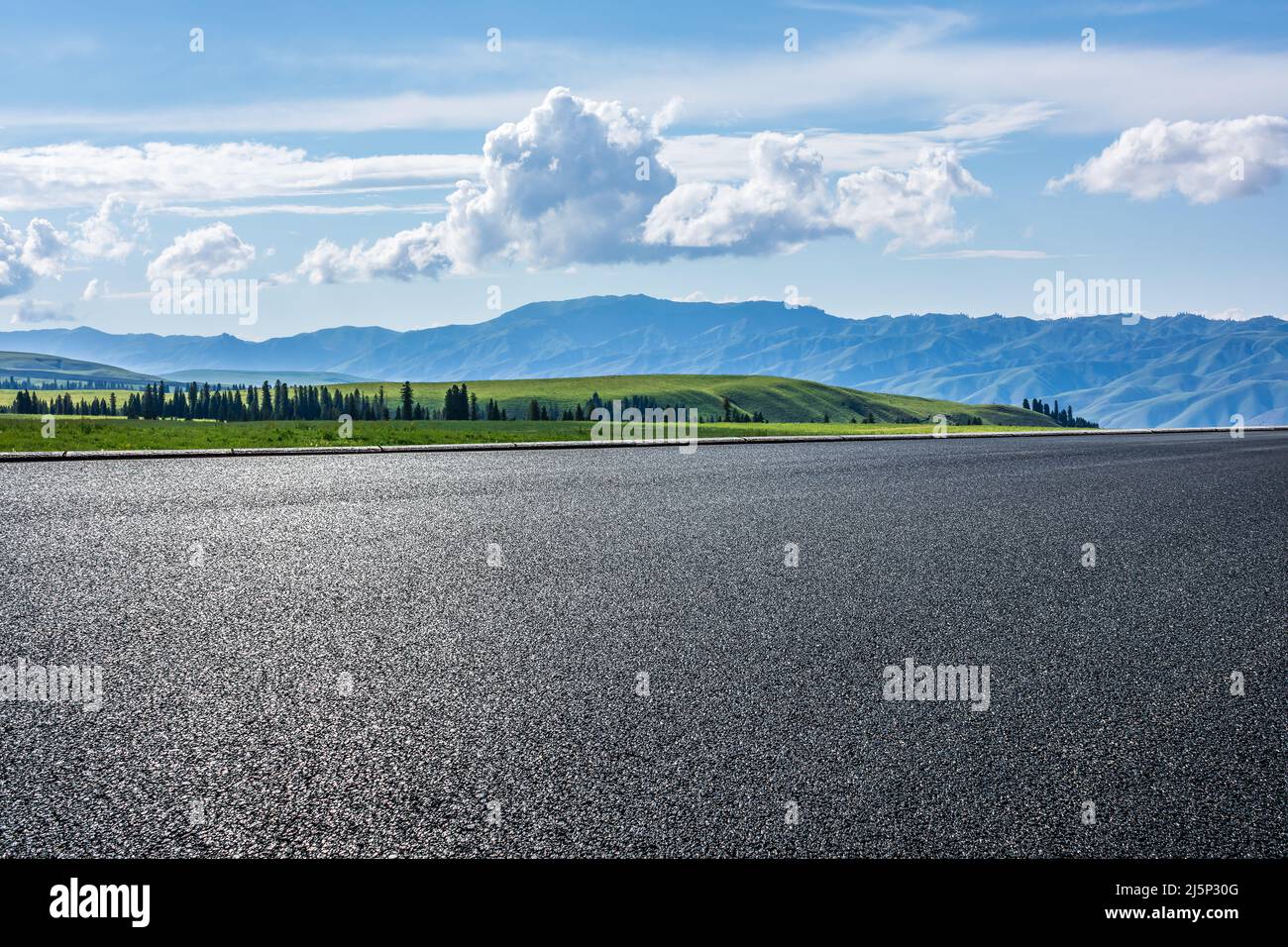 Grassland and road hi-res stock photography and images - Alamy