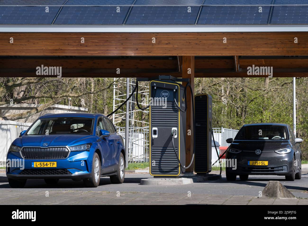Electric transport. Quickly charge two cars with electricity at a