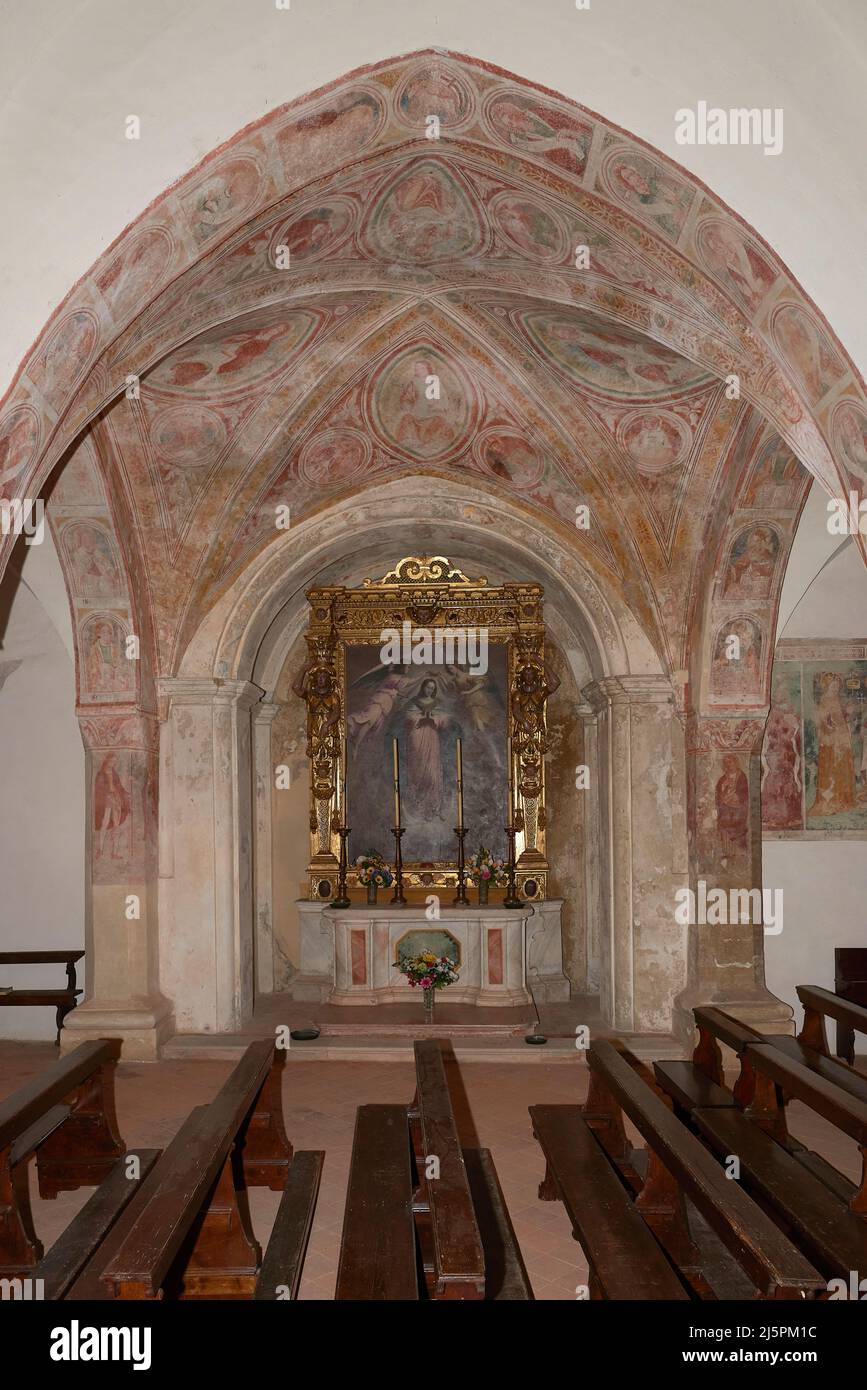 affreschi di pittore bresciano del XVI secolo - Polpenazze (Bs),Italia, chiesa di S.Pietro in Lucone Stock Photo