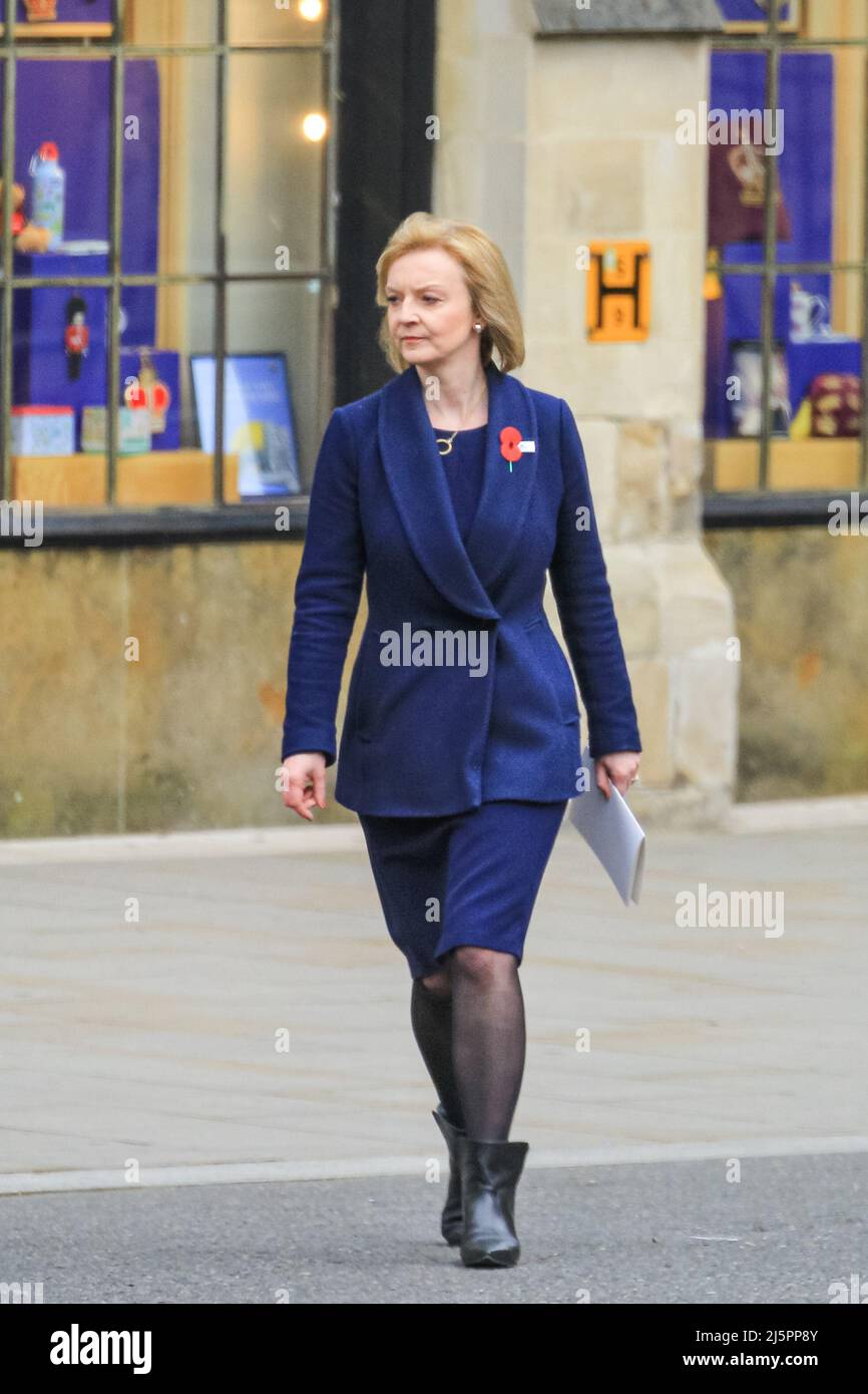 liz-truss-skirt-hi-res-stock-photography-and-images-alamy