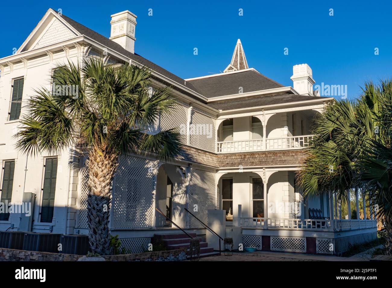 The Rabb Mansion, plantation house for the Rabb Plantation and now the visitor center for Sabal Palm Sanctuary, Brownsville, Texas. Stock Photo