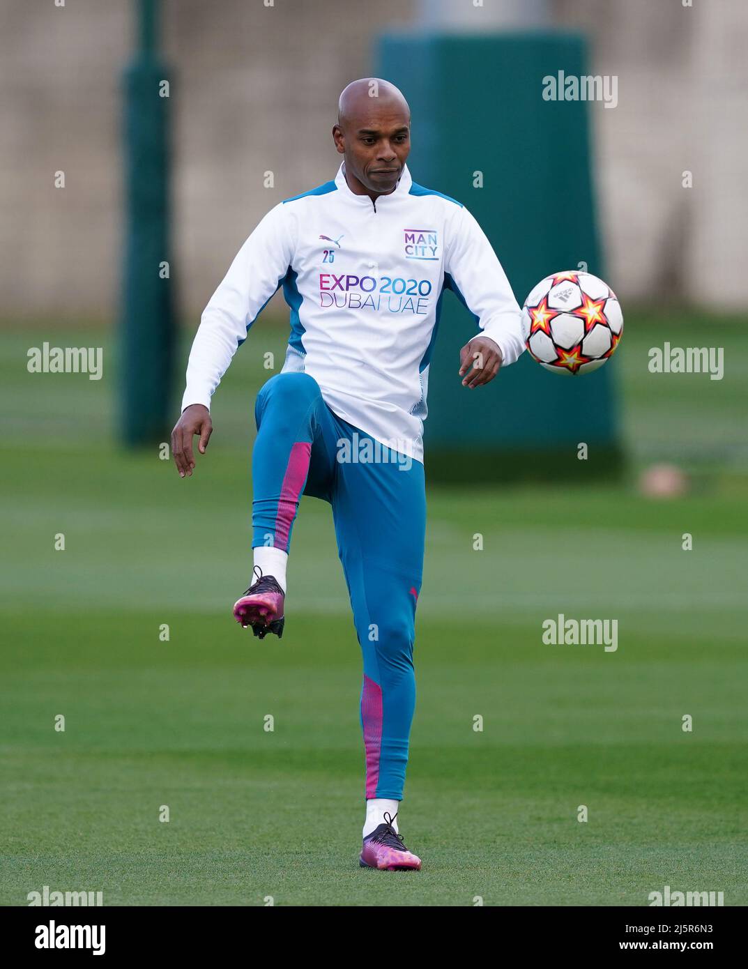 Fernandinho #25 of Manchester City during the game in, on 9/15