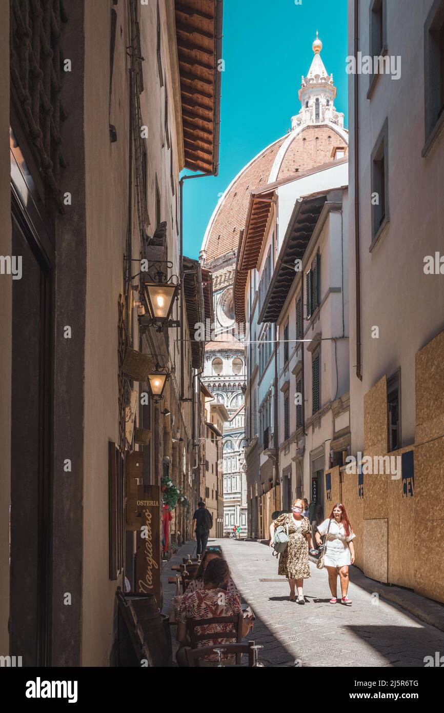 Cupola del Brunelleschi from the street, Florence, Italy 09.07.2021
