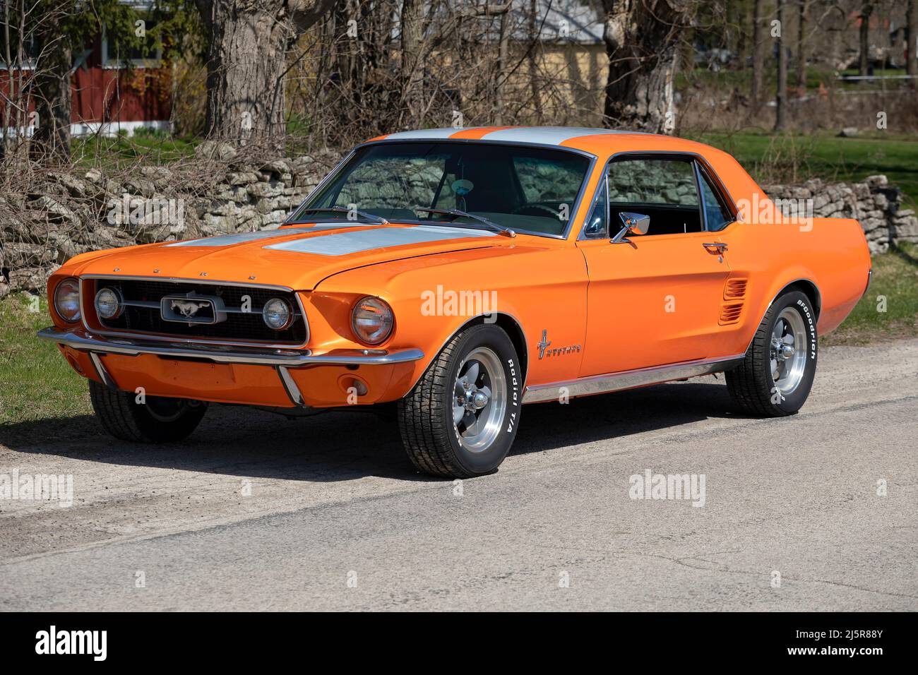 1967 ford mustang hardtop hi-res stock photography and images - Alamy