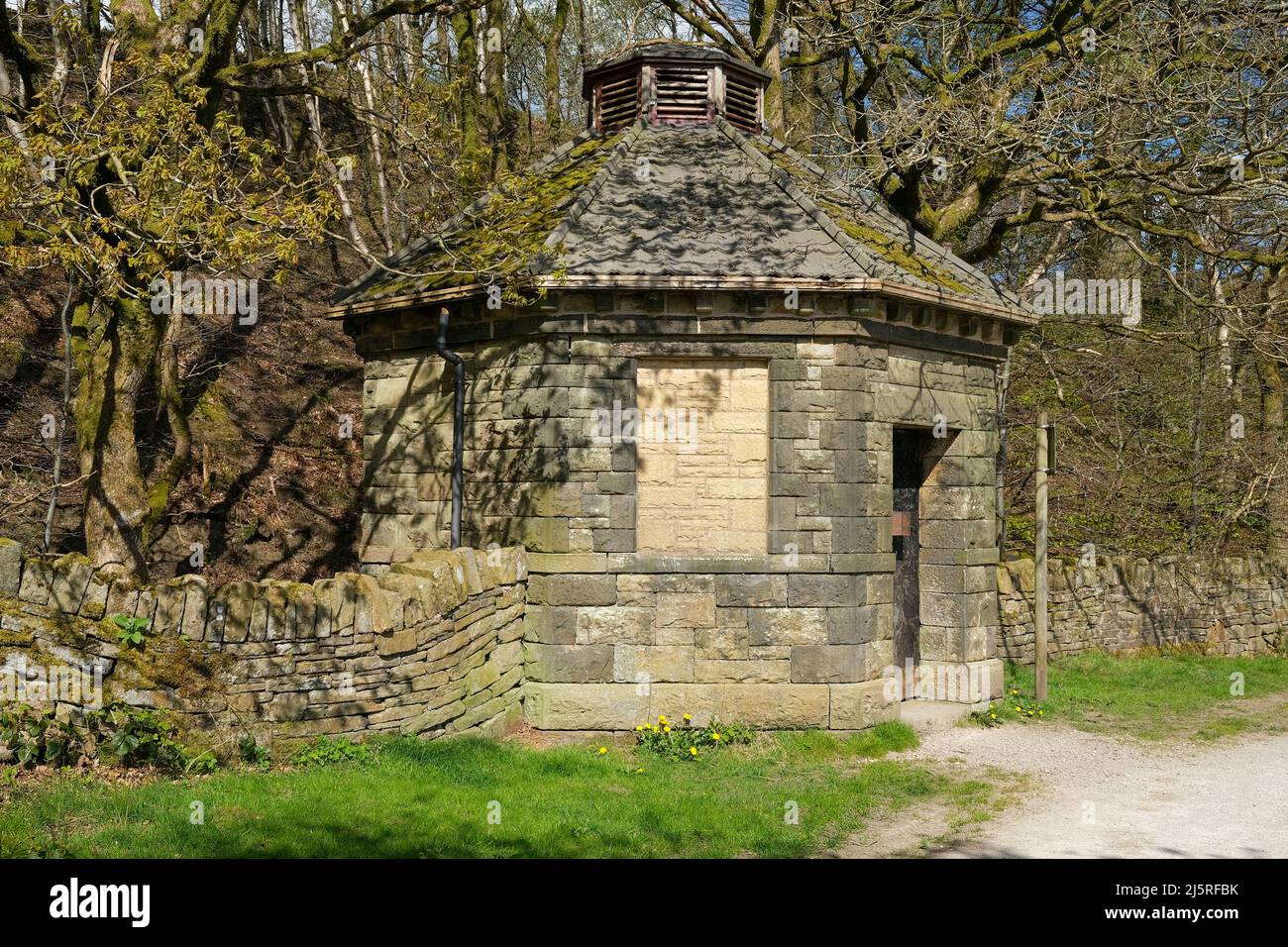 Rivington Pike Lancashire old stone structure water pumping station on the reservoir Stock Photo