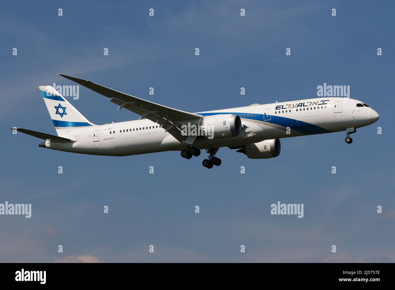 A Boeing 787 operated by El Al Israel arrives at London Heathrow Airport Stock Photo