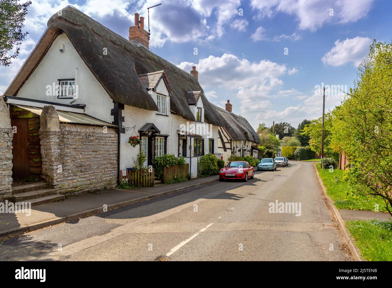 Stratford Road Street View Stratford Road Harvington High Resolution Stock Photography And Images -  Alamy