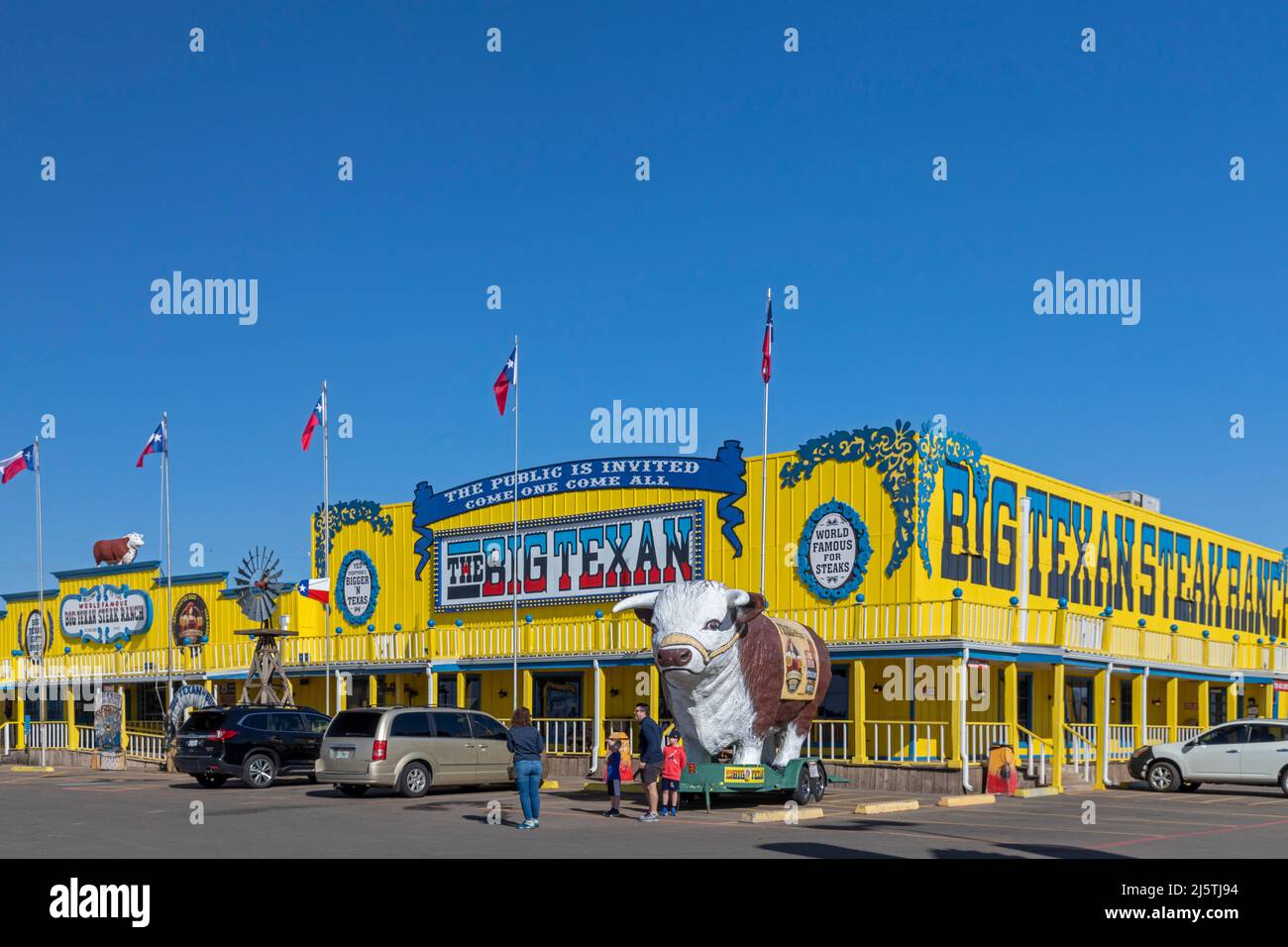 Amarillo, Texas - The Big Texan Steak Ranch. The restaurant offers a free 72-ounce steak to customers who can eat it all, including side dishes, withi Stock Photo