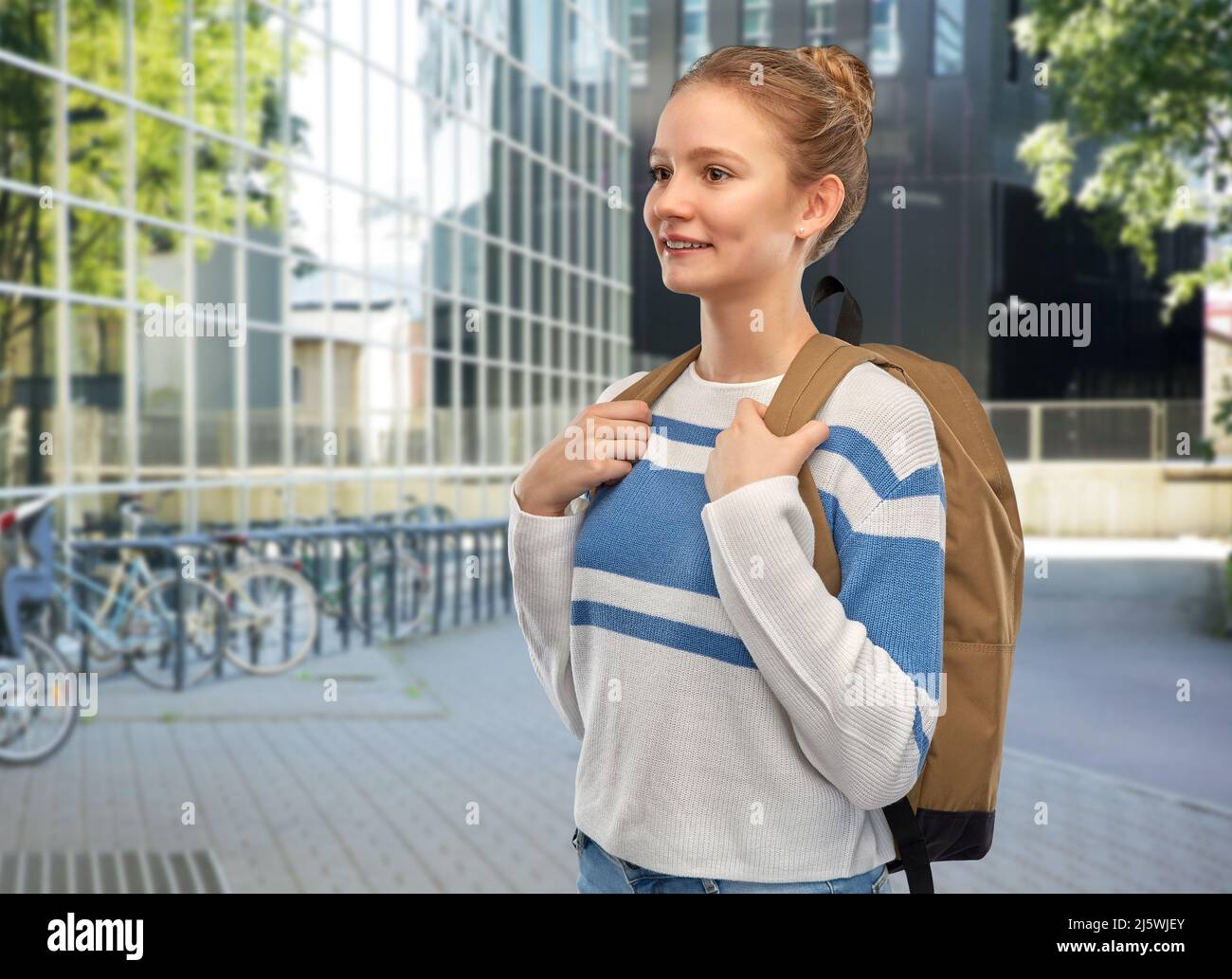 smiling teenage student girl with school bag Stock Photo - Alamy