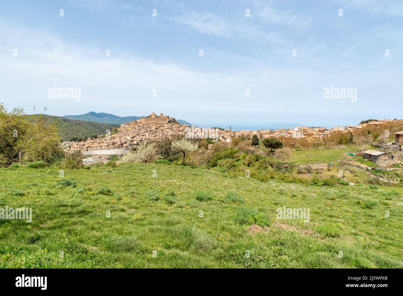 vista del borgo di Montalbano Elicona, provincia di Messina sui monti Nebrodi Stock Photo