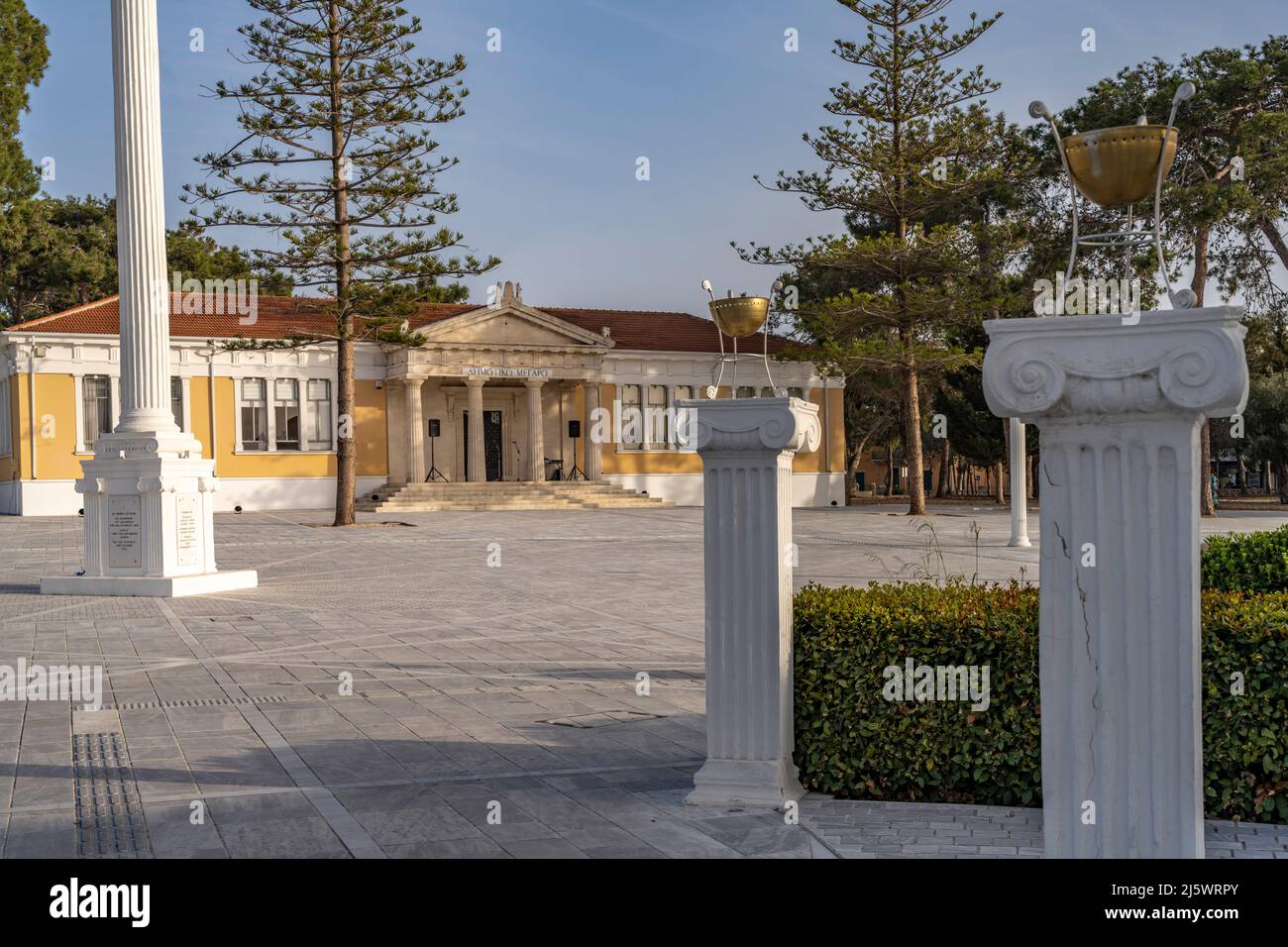 Das Rathaus in Paphos, Zypern, Europa Paphos city hall, Paphos
