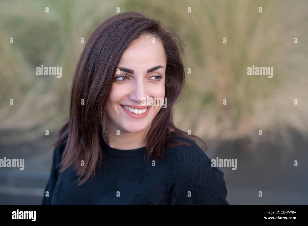 40s female smiling hi-res stock photography and images - Alamy