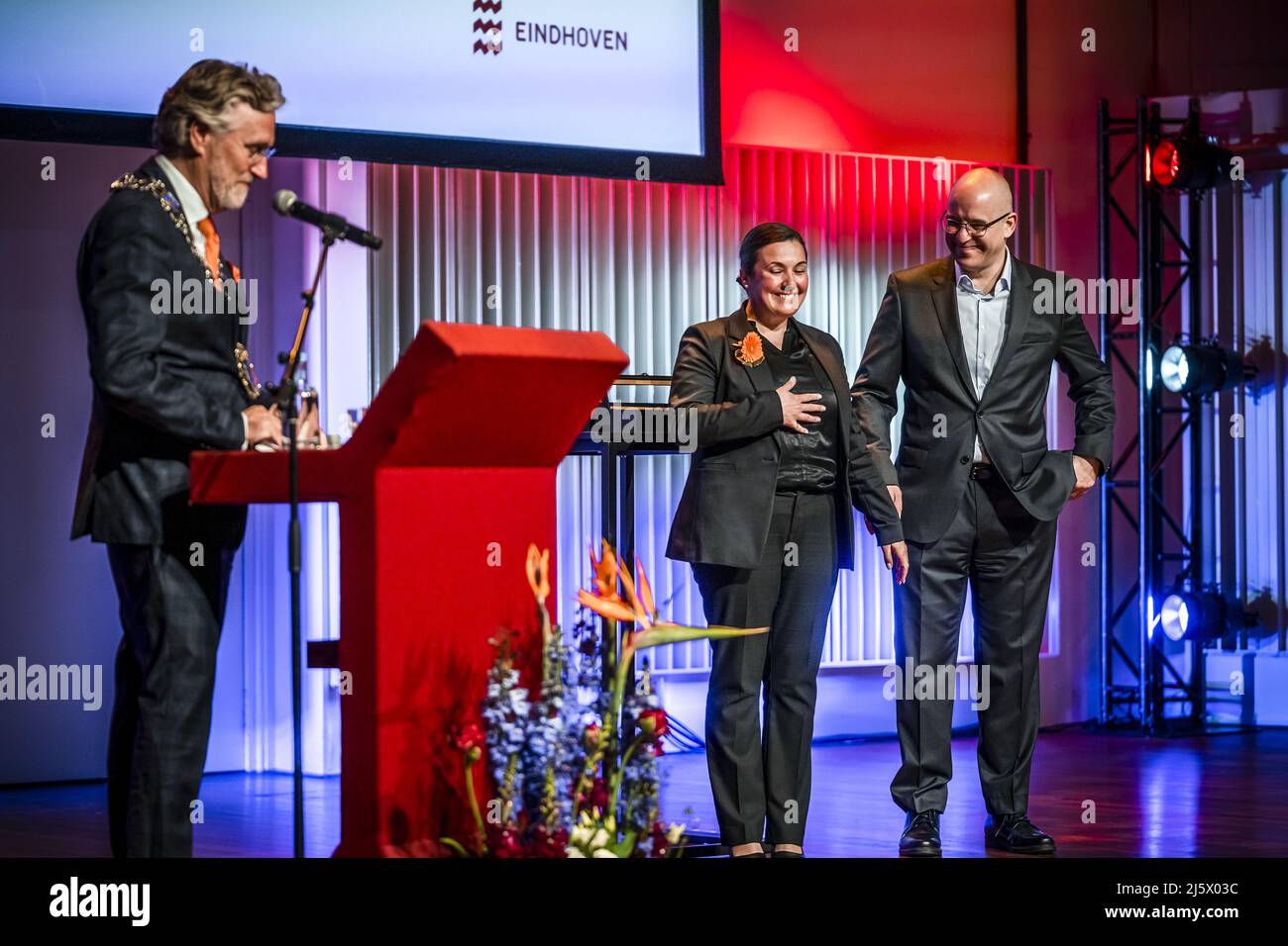 2022-04-26 10:26:25 EINDHOVEN - Lawyer for the victims of the allowance affair Eva Gonzalez Perez receives a royal award from mayor John Jorritsma during the annual ribbon rain. Perez has been appointed Knight in the Order of Orange-Nassau. ANP ROB ANGELAAR netherlands out - belgium out Stock Photo