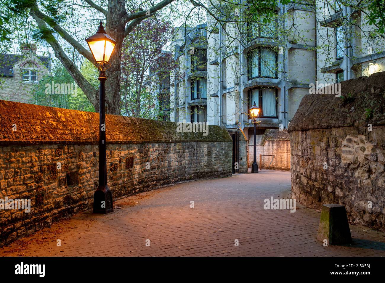The Lamb and Flag Passage in the early morning. Oxford, Oxfordshire
