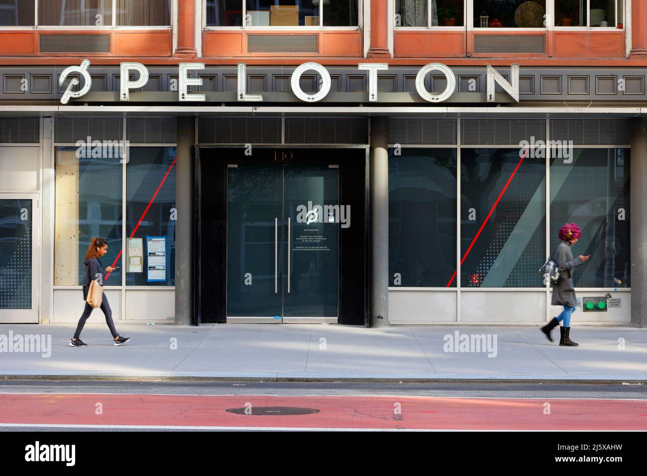 [historical storefront] Peloton, 140 W 23rd St, New York, NYC