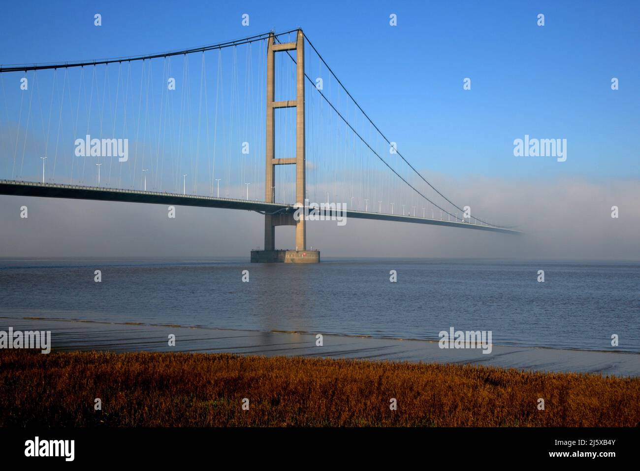 Humber Bridge Railing The Humber Bridge Stock Photo - Alamy