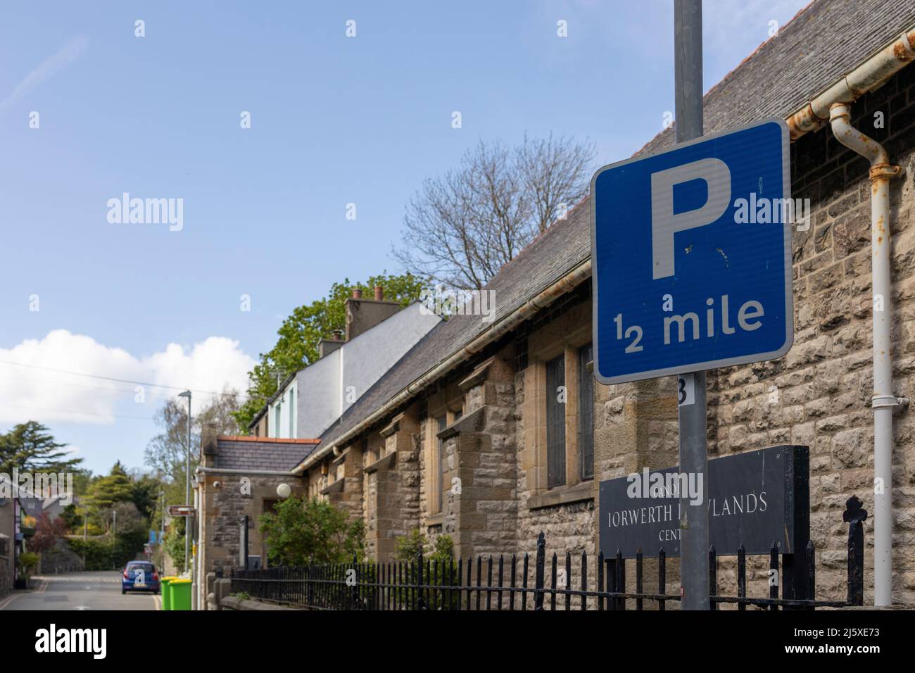 blue parking sign in a side street of Beaumaris Stock Photo Alamy