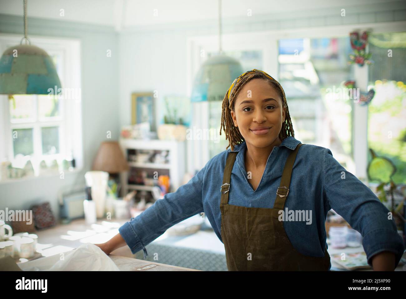 Young female artist in hi-res stock photography and images - Alamy
