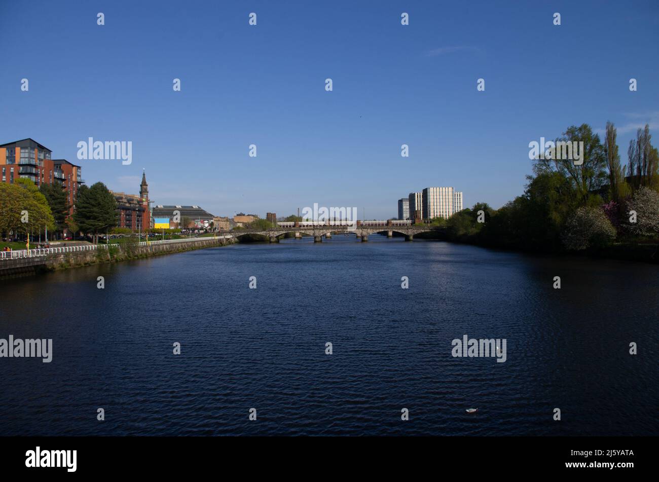 Looking east down the River Clyde, Glasgow Stock Photo Alamy