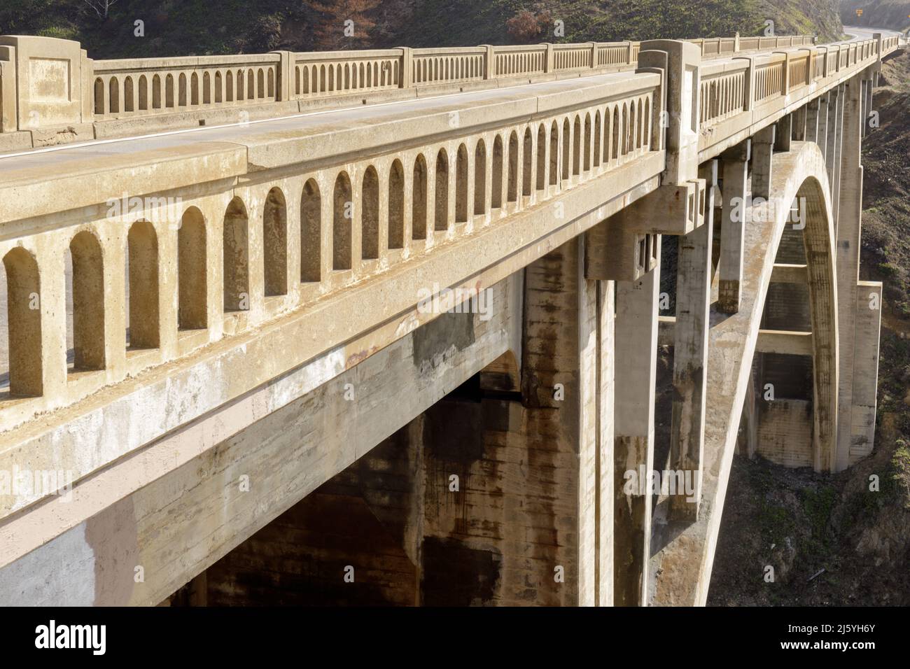 Closeup rocky creek bridge hi-res stock photography and images - Alamy