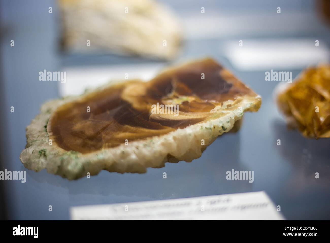 Dark minerals hi-res stock photography and images - Alamy