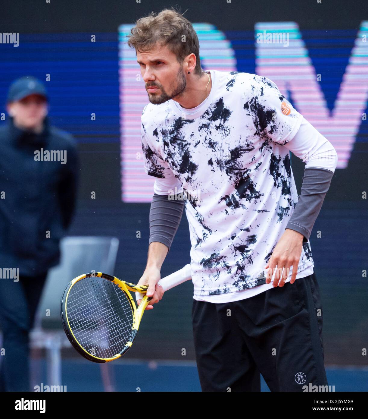 Munich, Germany. 26th Apr, 2022. Tennis: ATP Tour - Munich, men, 1st round.  Otte (Germany) - Topo (Serbia). Oscar Otte in action. Credit: Sven  Hoppe/dpa/Alamy Live News Stock Photo - Alamy