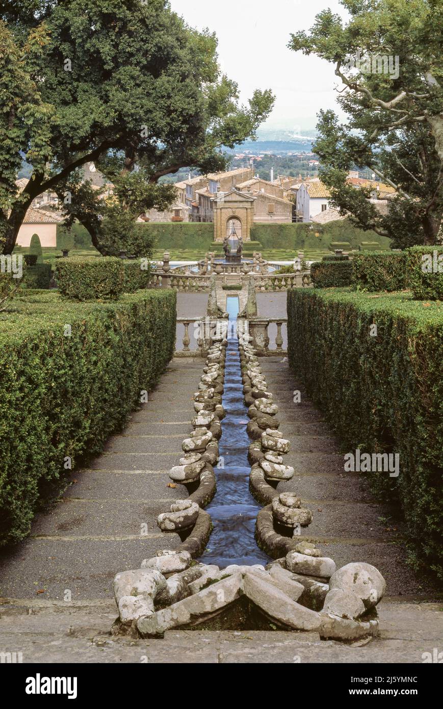 Bagnaia, Villa Lante, Gartenanlage, Kaskade (Kettenbrunnen) von oben