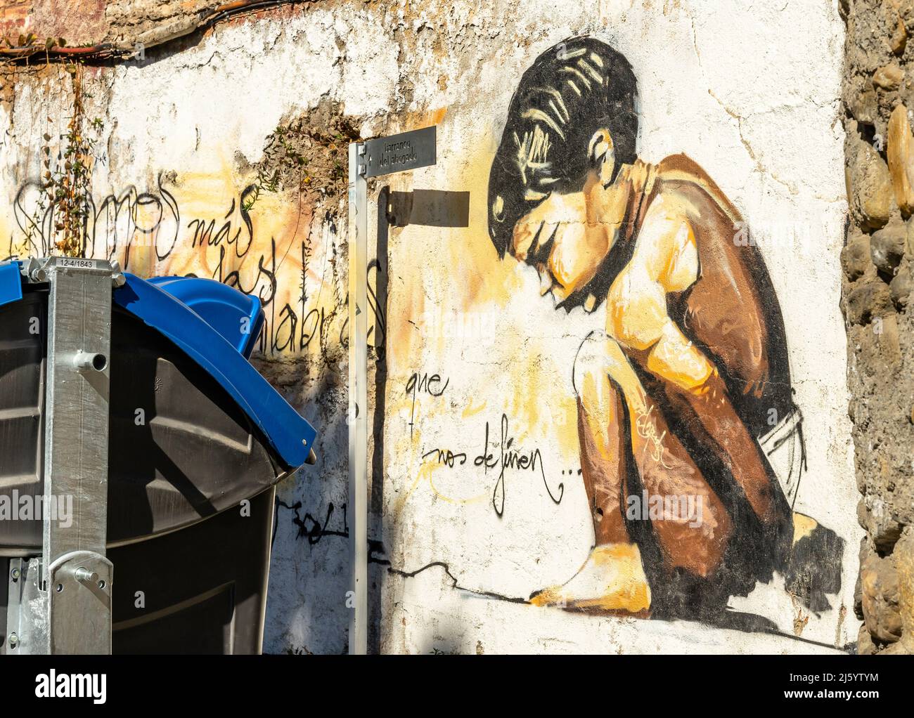 Spanish muralist hires stock photography and images Alamy