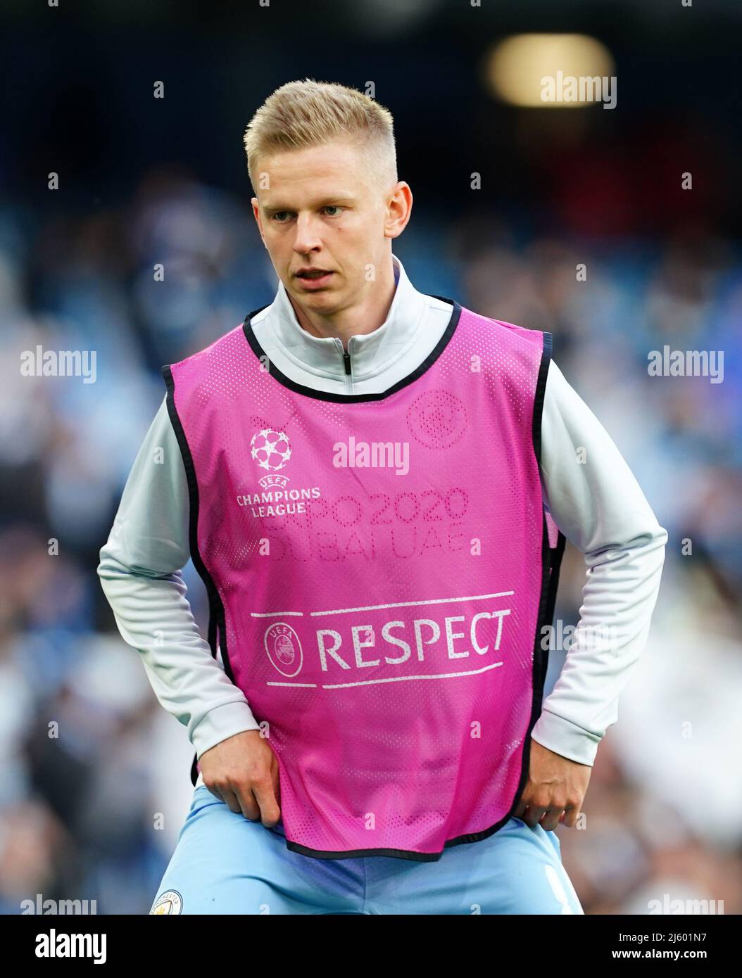 Manchester City's Oleksandr Zinchenko warming up prior to kickoff