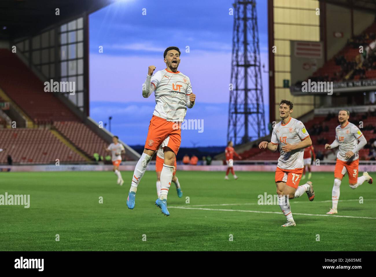 Owen Dale 7 of Blackpool celebrates his goal to make it 01 Stock