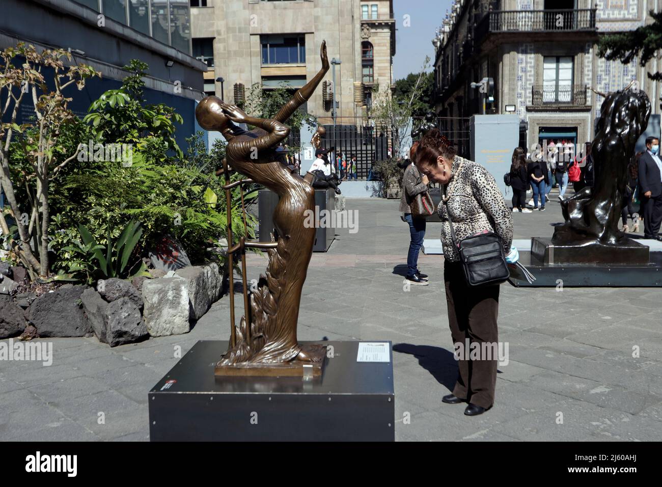 Obras de esculturas en bronce hi-res stock photography and images - Alamy
