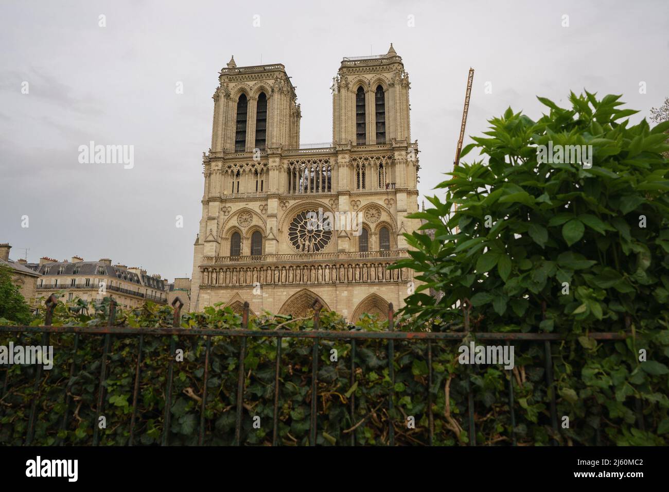 Paris, France. 13th Apr, 2022. A view of Notre Dame cathedral, three years after the fire which destroyed the cathedral's roof and toppled its spire, in Paris. April 15th, 2022, marks the third anniversary of the Notre Dame fire. The blaze, which broke out in the early evening of April 15, 2019 destroyed the 800-year-old wooden roof of Notre Dame Cathedral, causing heavy damage to the inside of the landmark. The fire, melted hundreds of tonnes of lead within the cathedral's roof, causing its famous spire to collapse. (Credit Image: © Atilano Garcia/SOPA Images via ZUMA Press Wire) Stock Photo