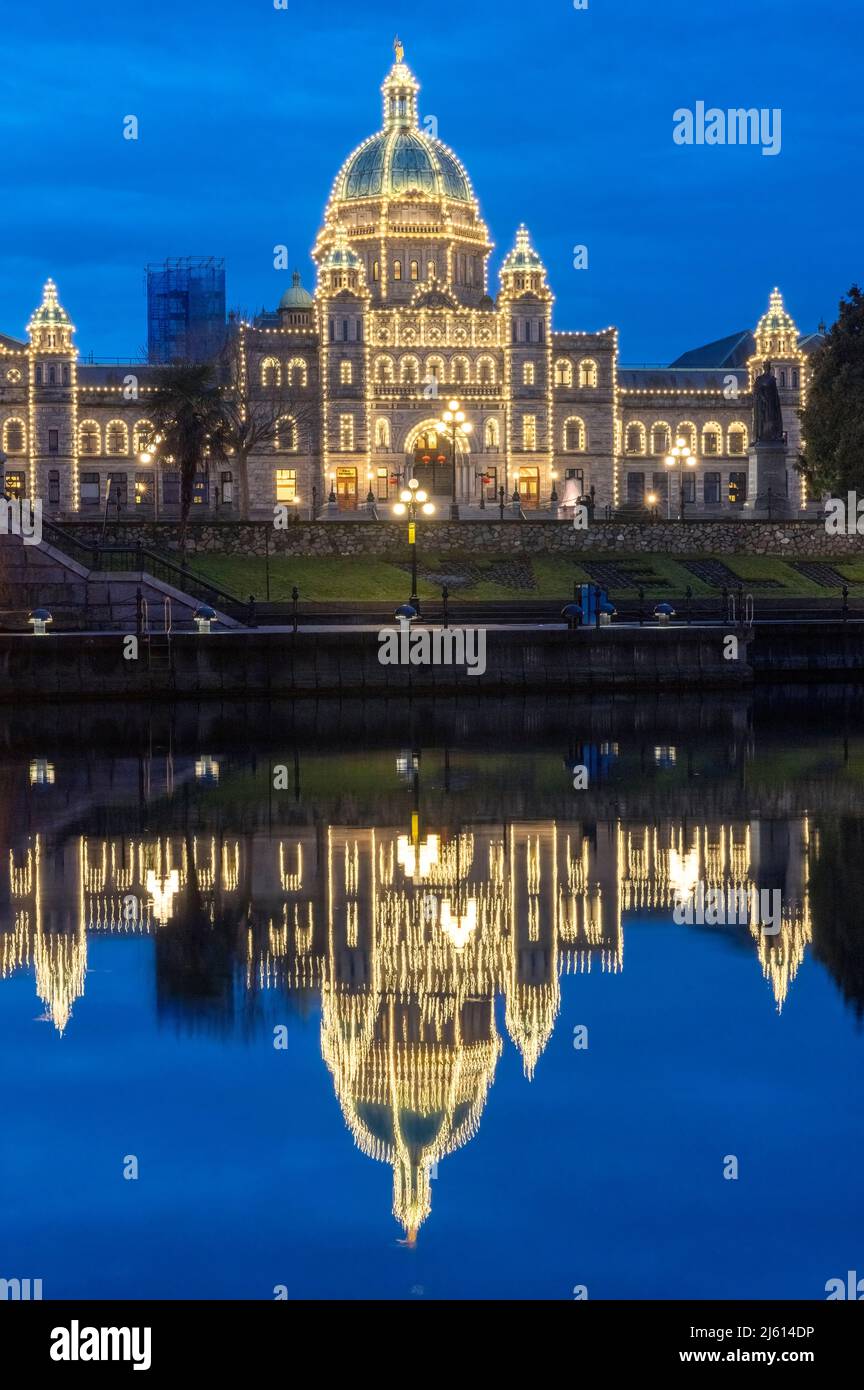 British Columbia Parliament Buildings at night in Victoria, Vancouver Island, British Columbia, Canada Stock Photo