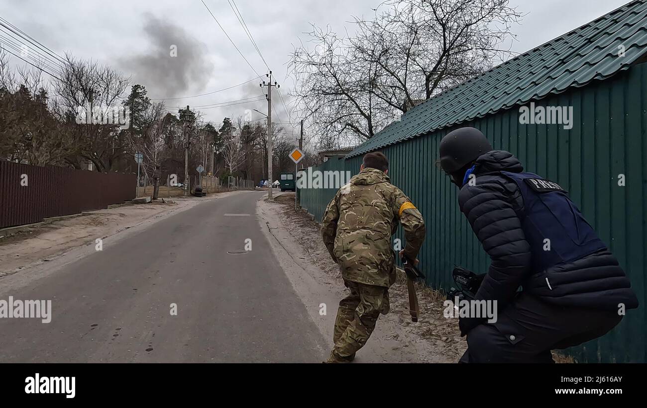 Press in a war zone ukraine flak jacket hires stock photography and