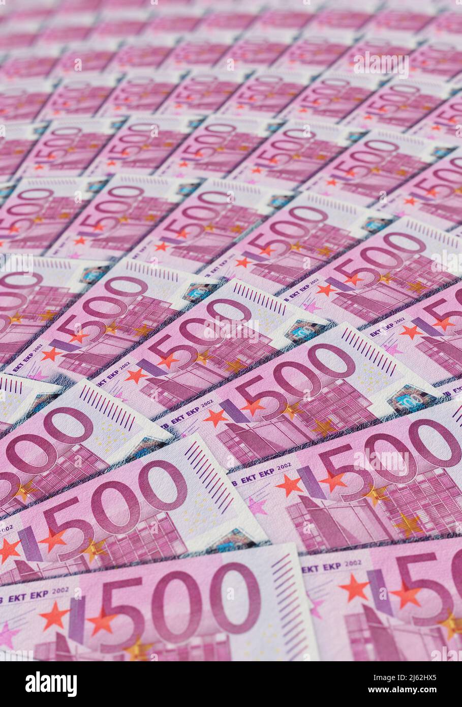 Viele 500 Euroscheine, fächerformig im Hochformat. Stock Photo