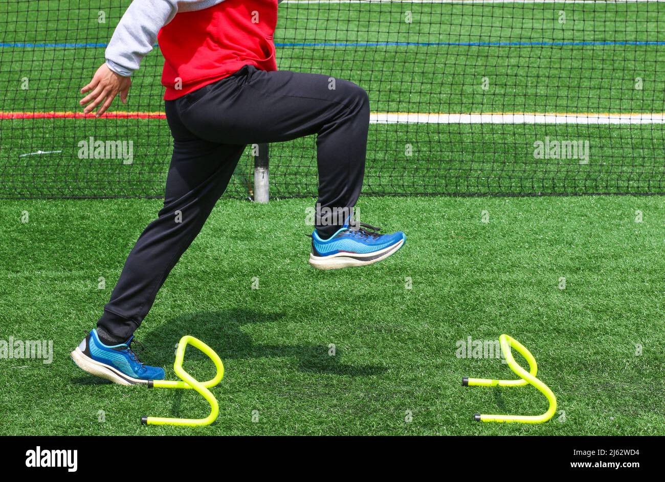 High knees workout hires stock photography and images Alamy