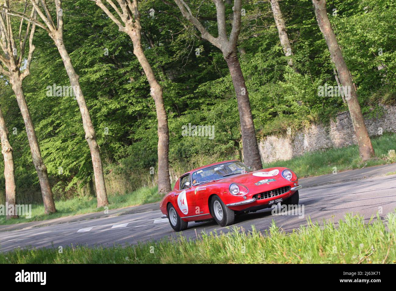 2022 TOUR AUTO - Étape 1 - Chateau de Rambouillet - Ferrari 275 GTB 1965 Stock Photo