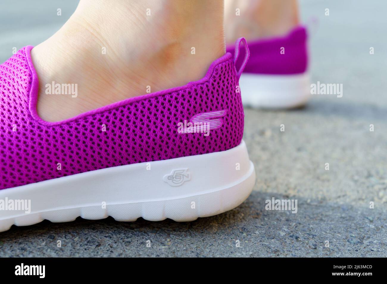 Tyumen, Russia-April 27, 2022: Skechers logo. Skechers is an American shoes  company founded by CEO Robert Greenberg and his son Michael in 1992 Stock  Photo - Alamy
