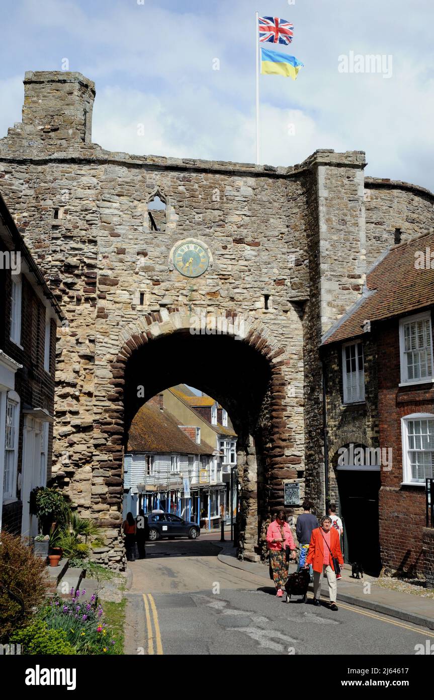 The Landgate Rye, East Sussex, one of four medieval fortified gates into the town. The Landgate is the only one remaining. It is Grade 1 listed. Stock Photo