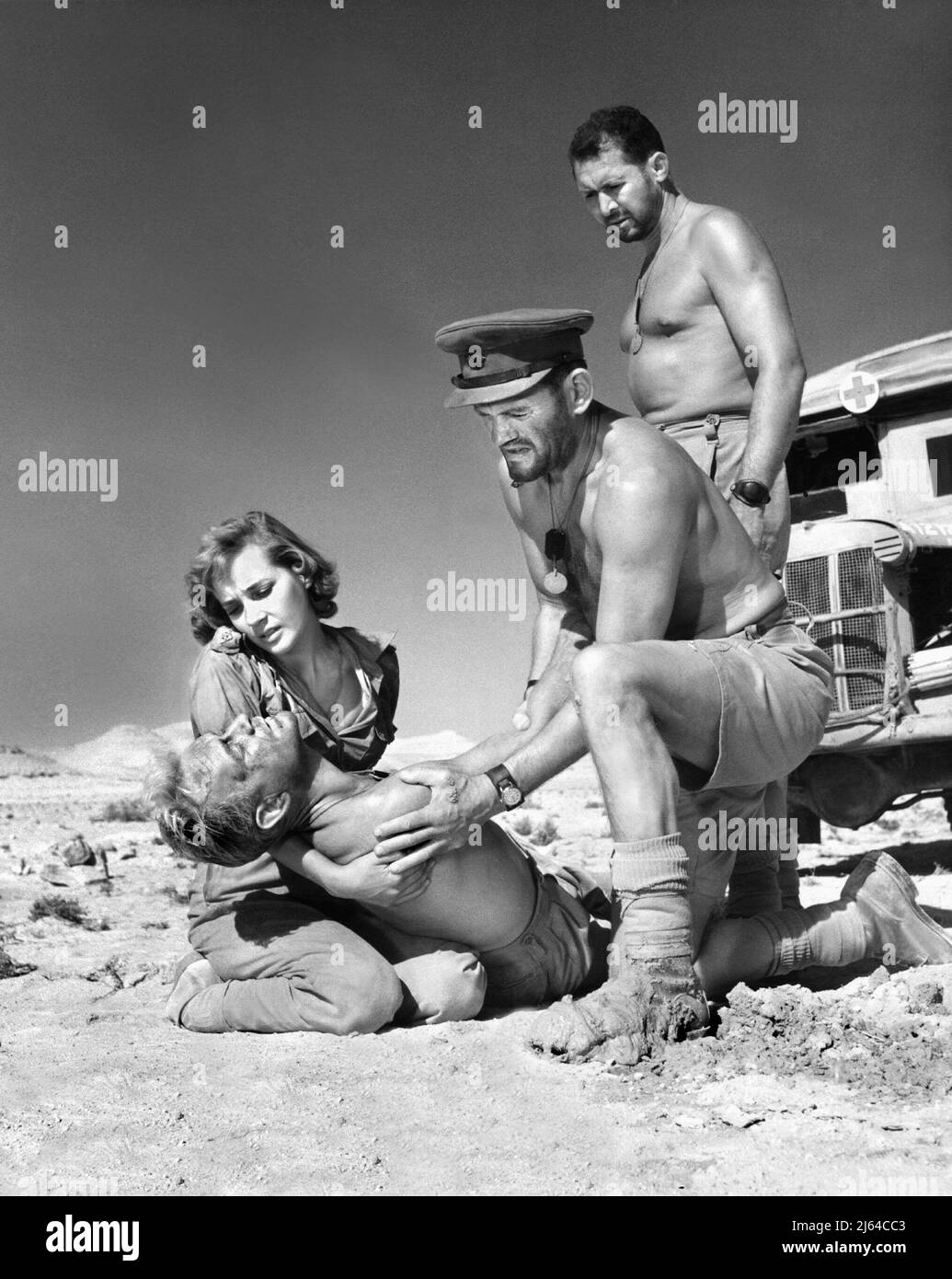 MILLS,SYMS,ANDREWS,QUAYLE, ICE COLD IN ALEX, 1958 Stock Photo