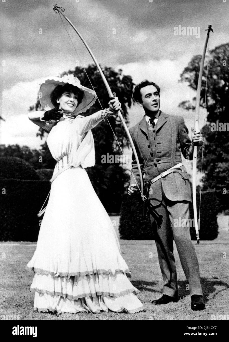 VALERIE HOBSON, DENNIS PRICE, KIND HEARTS AND CORONETS, 1949 Stock Photo
