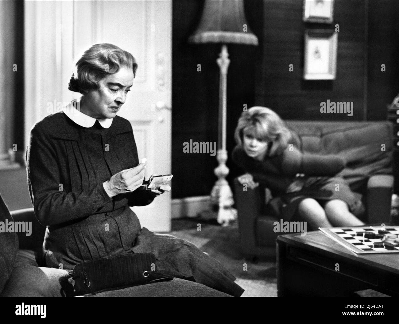 The nanny 1965 bette davis hires stock photography and images Alamy