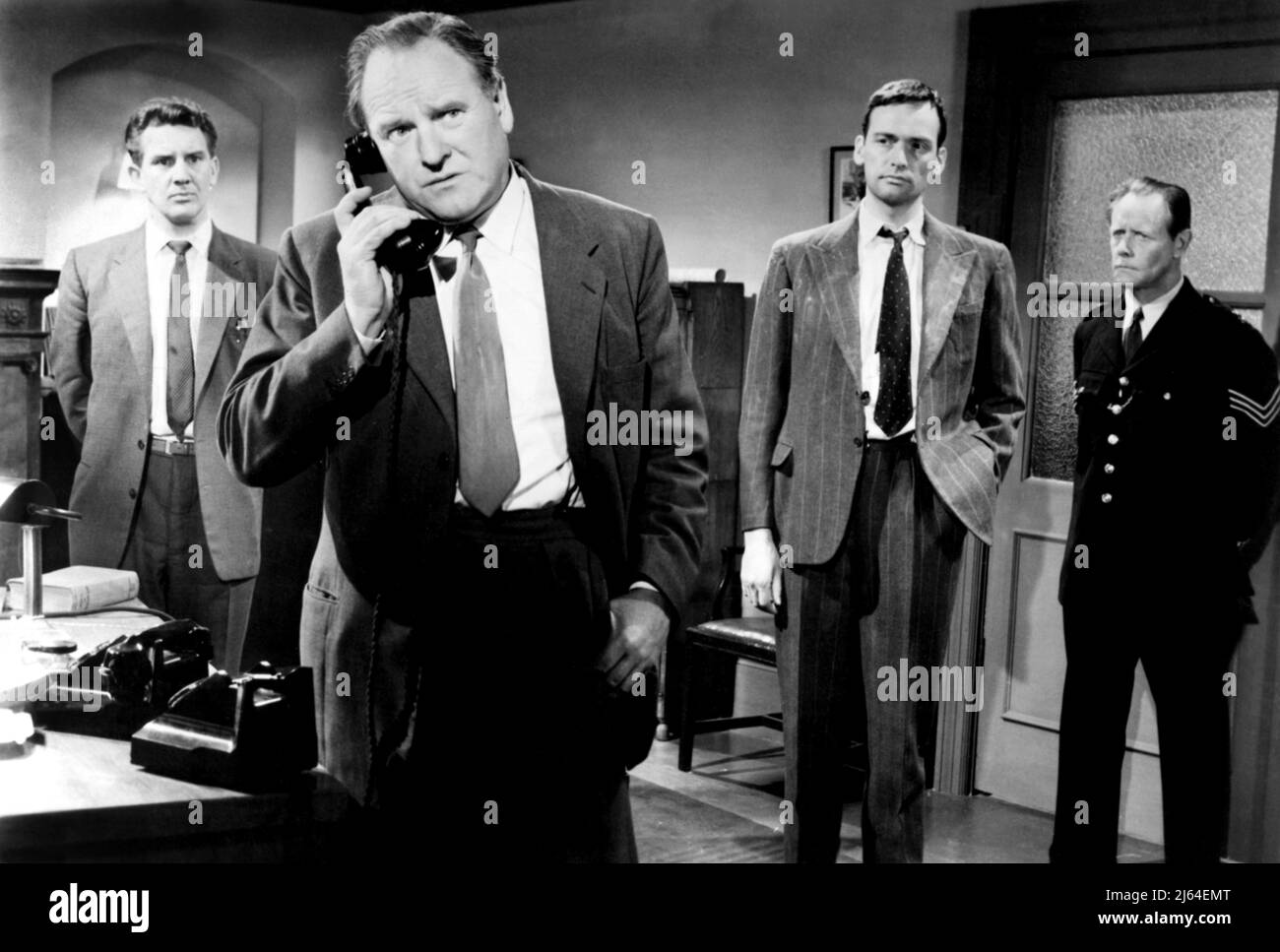 BERNARD LEE, THE EDGAR WALLACE MYSTERY THEATRE  CLUE OF THE TWISTED CANDLE, 1960 Stock Photo