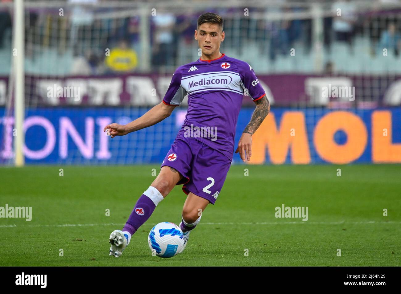 Florence, Italy. January 4, 2023 Lucas Martinez Quarta (Fiorentina) during  the Italian Serie A match between Fiorentina 1-1 Monza at Artemio Franchi  Stadium on January 4, 2023 in Florence, Italy. Credit: Maurizio