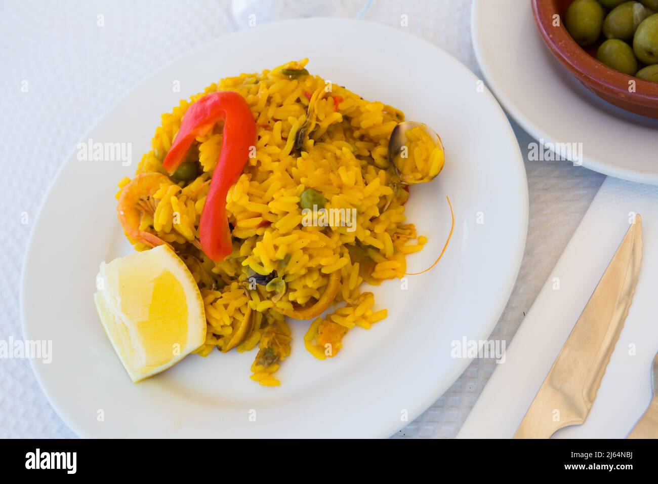 Valencian paella de mariscos Stock Photo Alamy