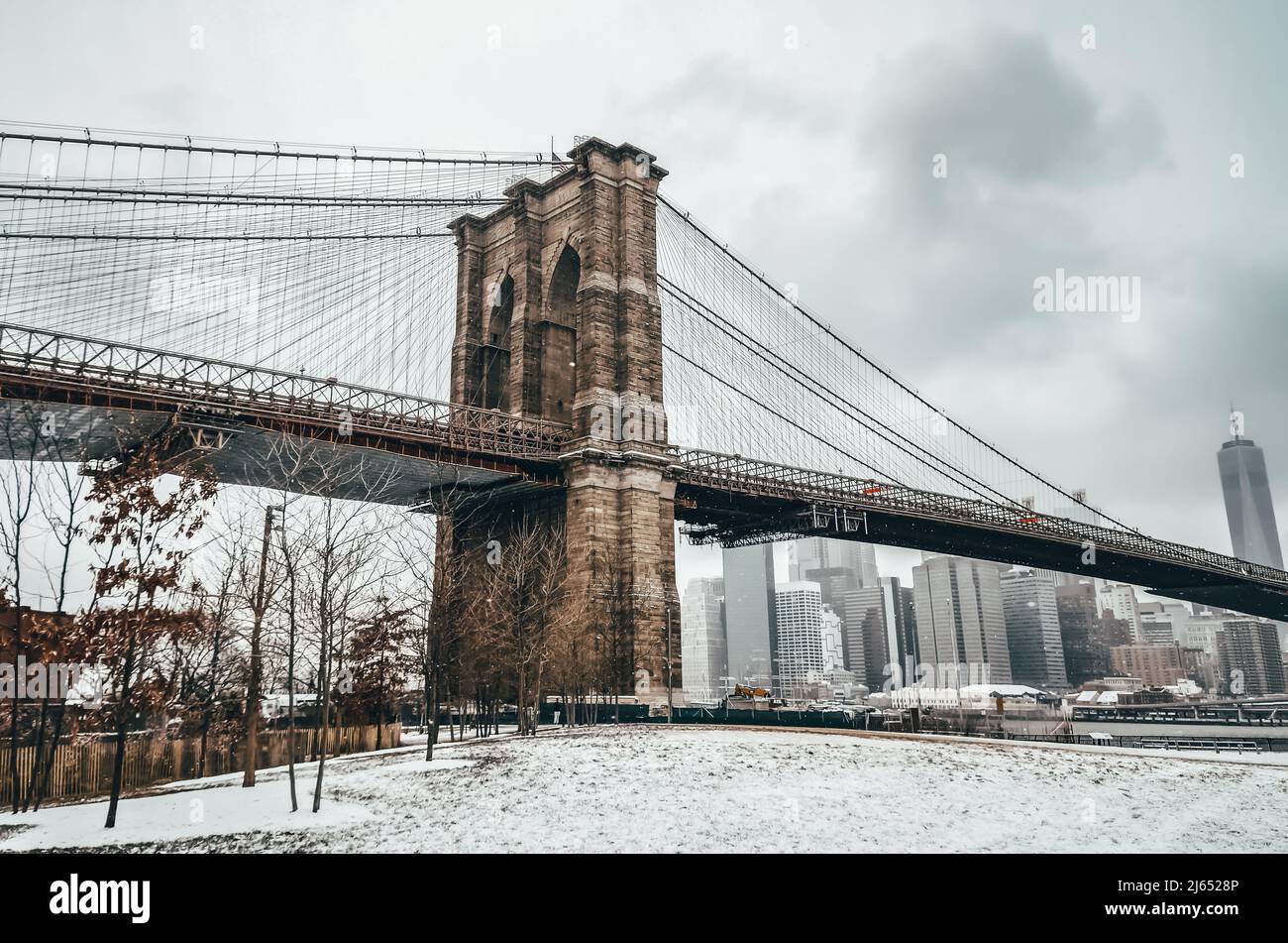 New York City Manhattan skyline and Brooklyn Bridge Stock Photo - Alamy